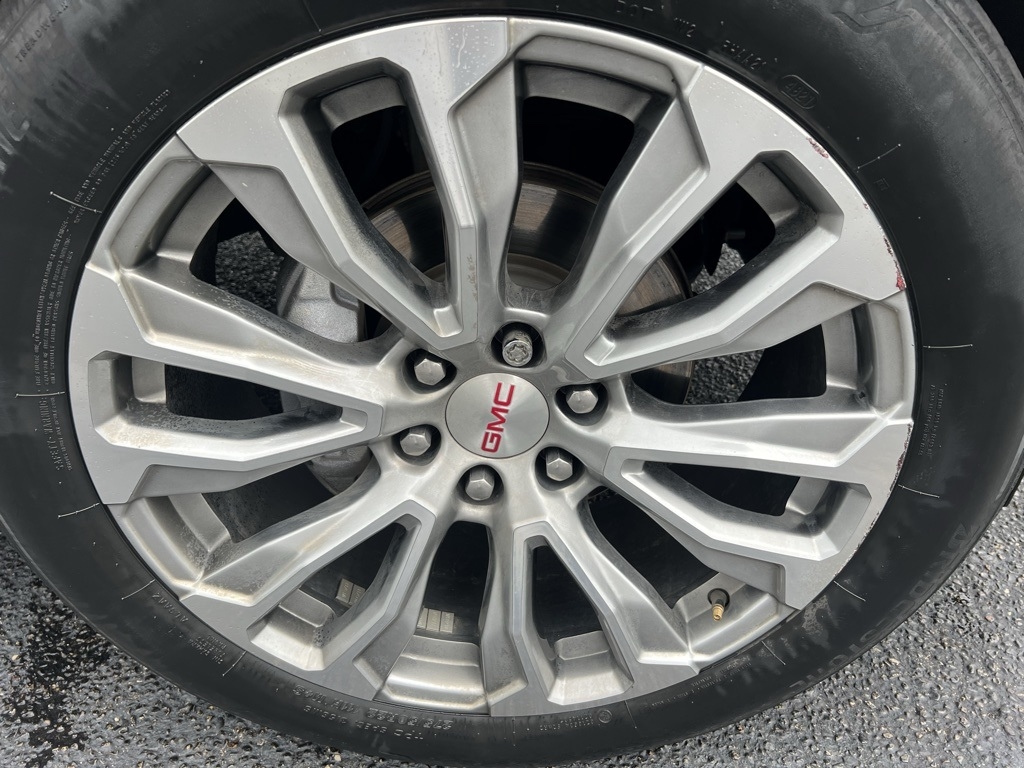 GMC Yukon Denali 4WD 2022