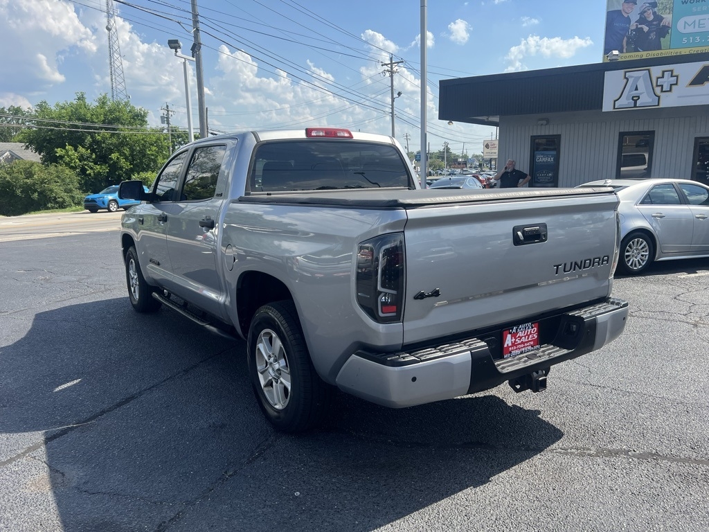 Toyota Tundra SR5 5.7L V8 FFV CrewMax 4WD 2018