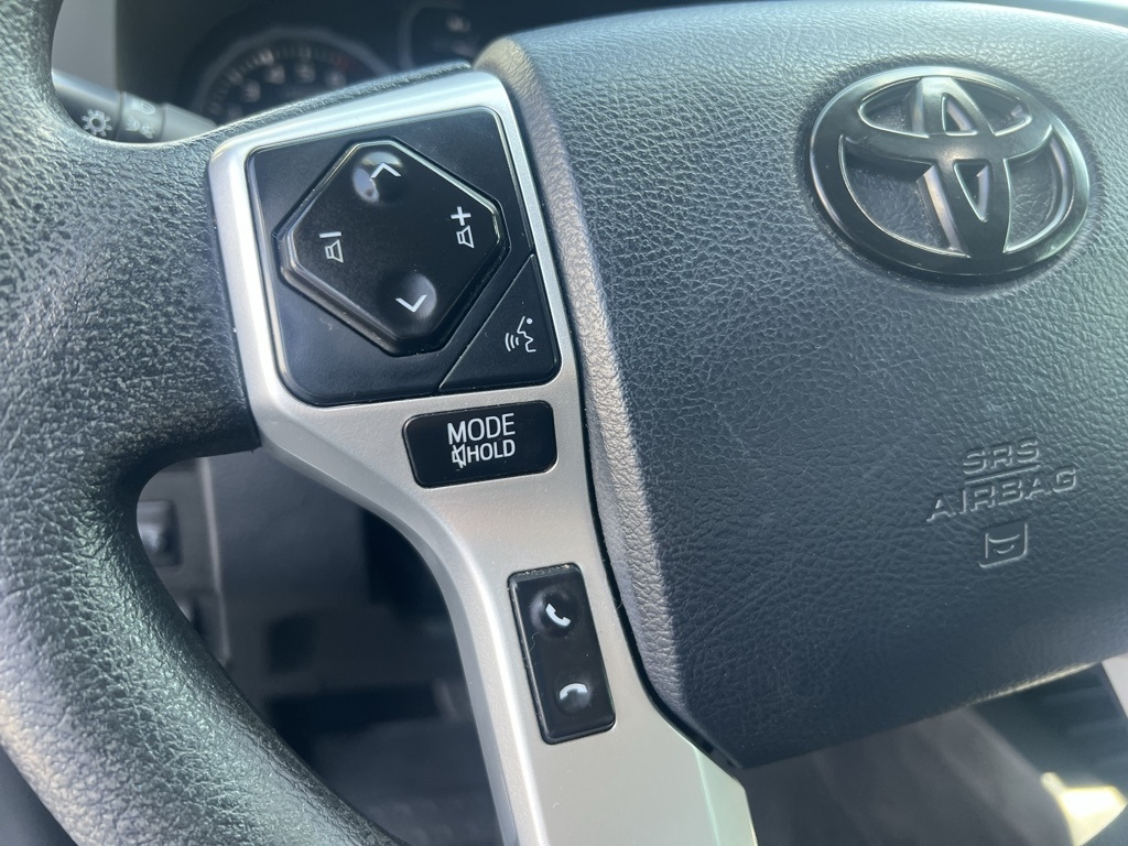Toyota Tundra SR5 5.7L V8 FFV CrewMax 4WD 2018