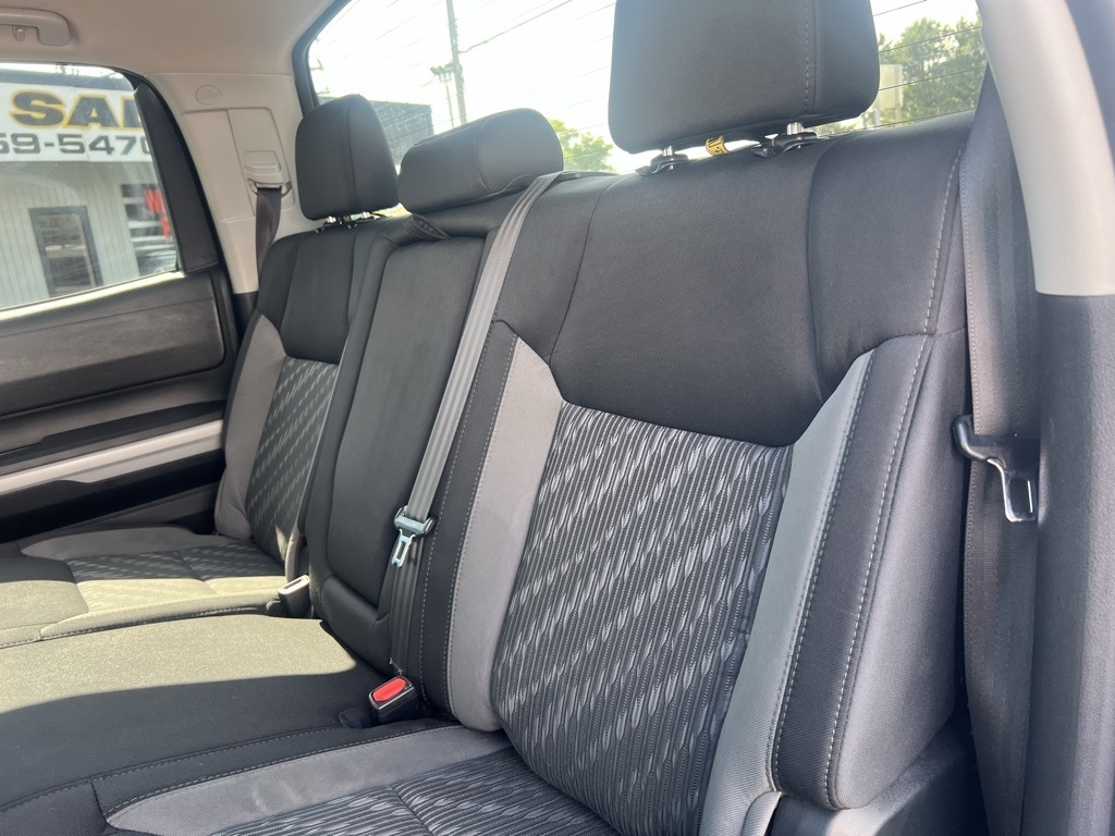 Toyota Tundra SR5 5.7L V8 FFV CrewMax 4WD 2018