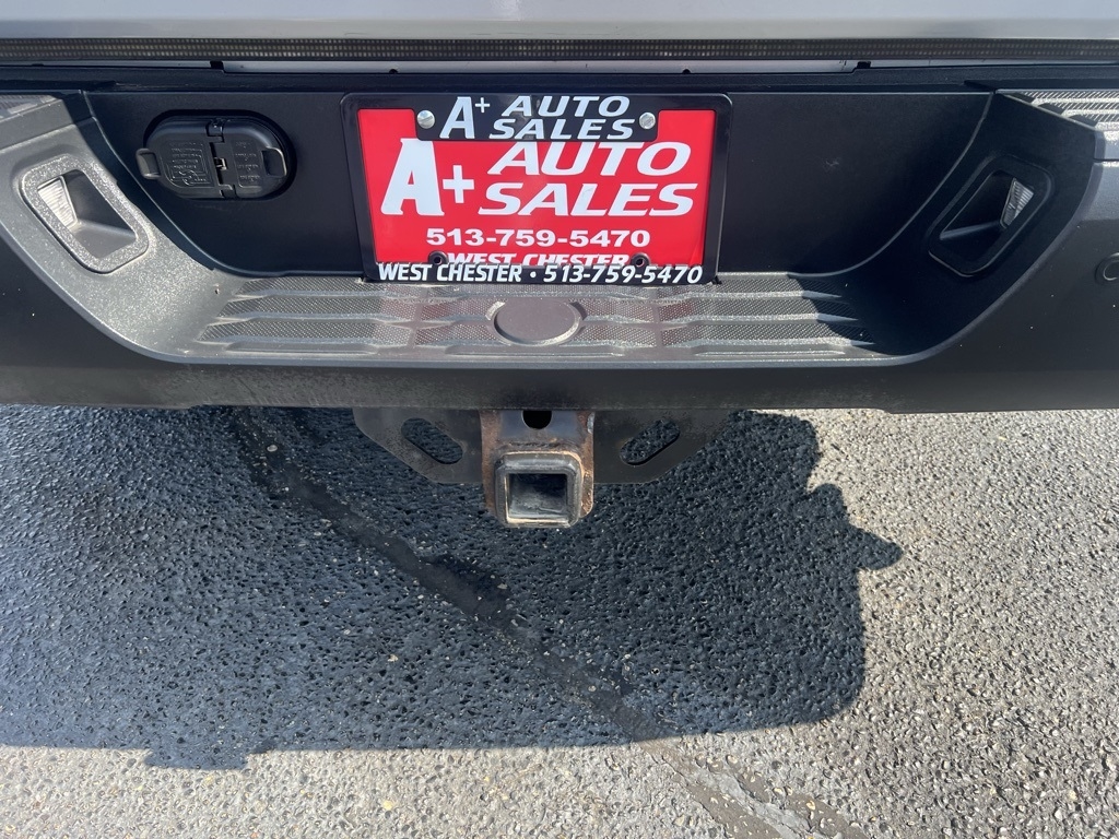 Toyota Tundra SR5 5.7L V8 FFV CrewMax 4WD 2018