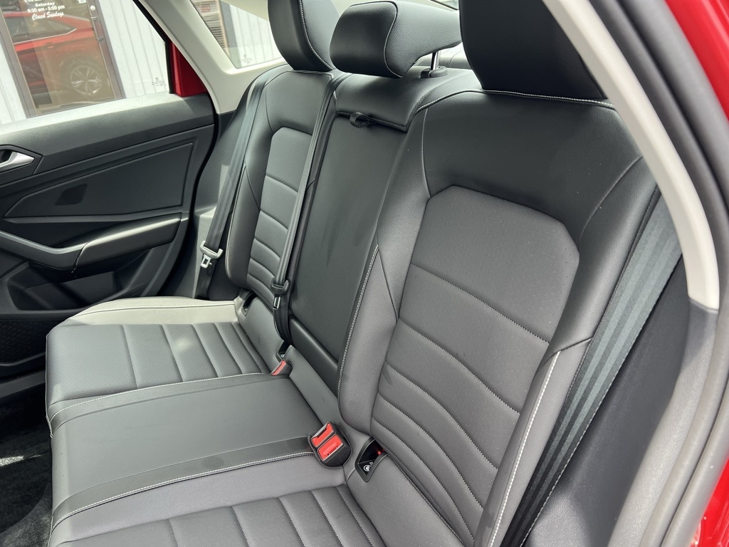 Volkswagen Jetta SE 2024