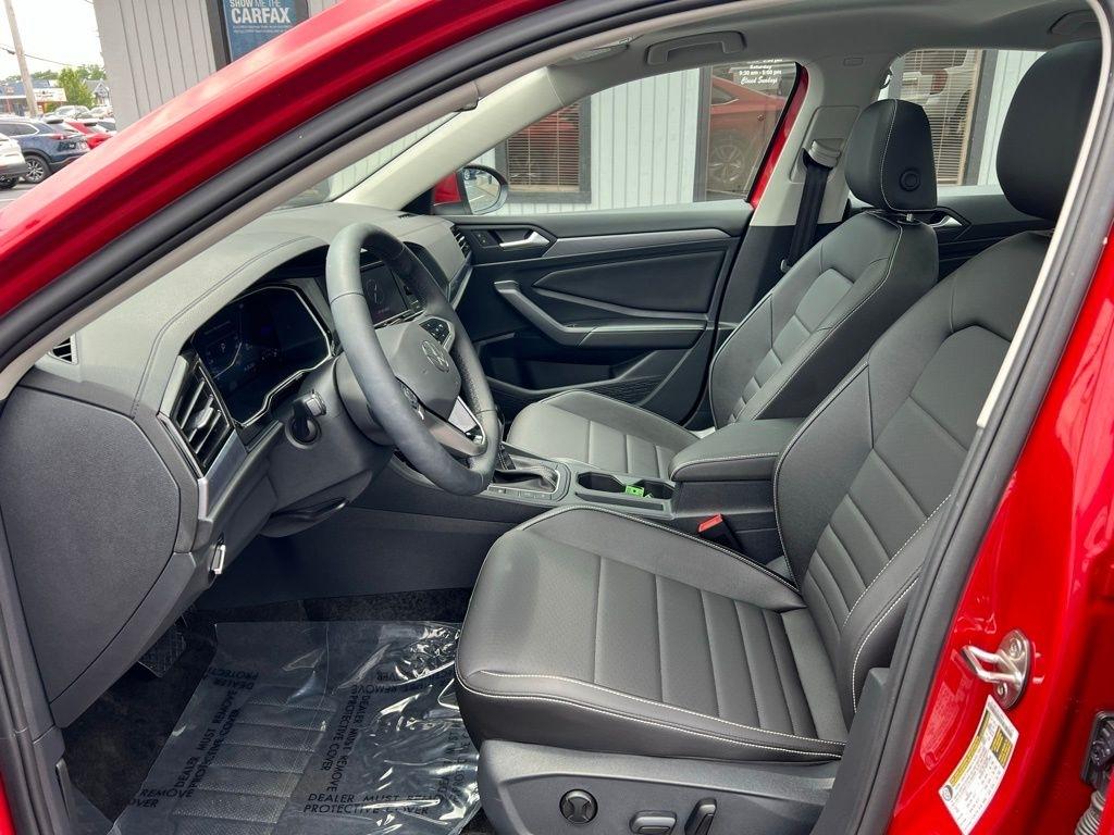 Volkswagen Jetta SE 2024