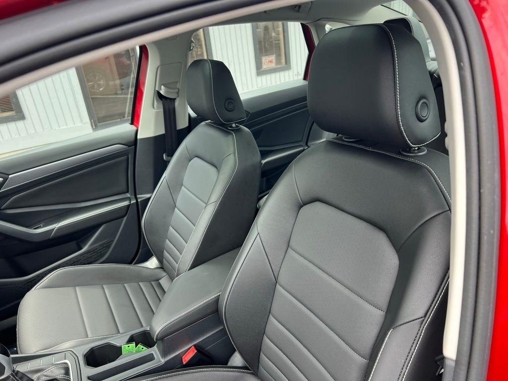 Volkswagen Jetta SE 2024