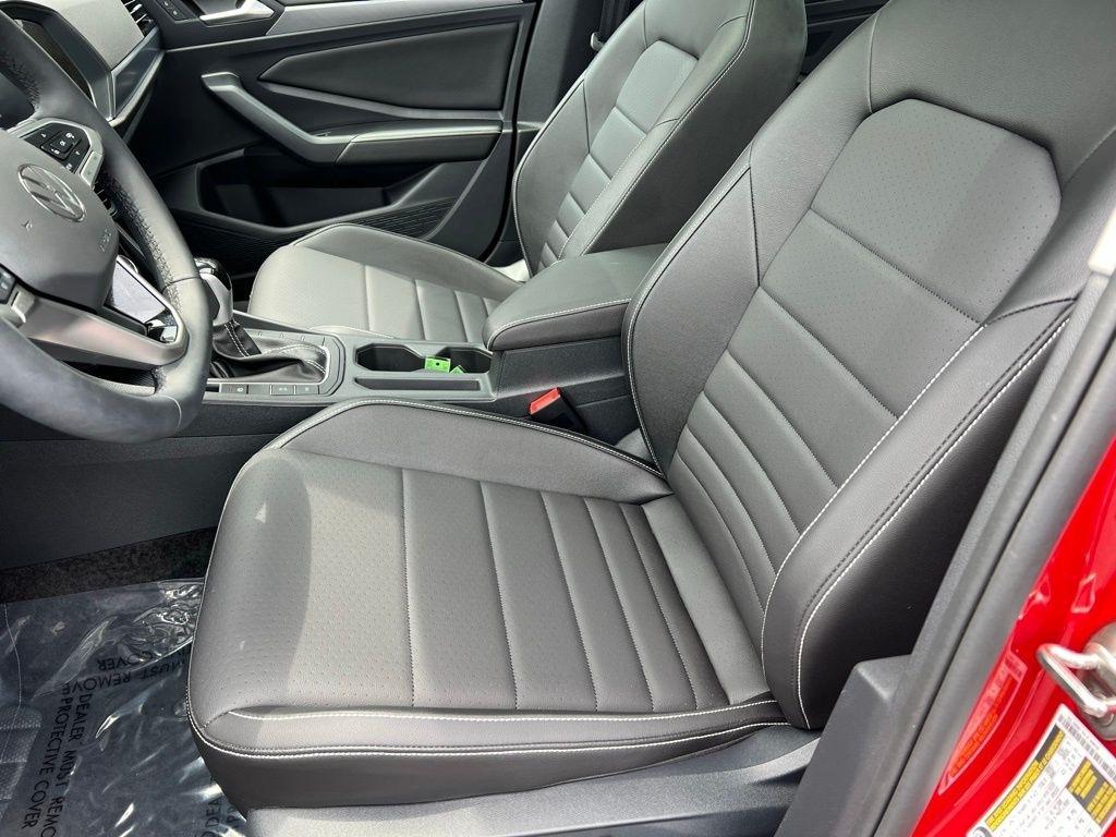 Volkswagen Jetta SE 2024