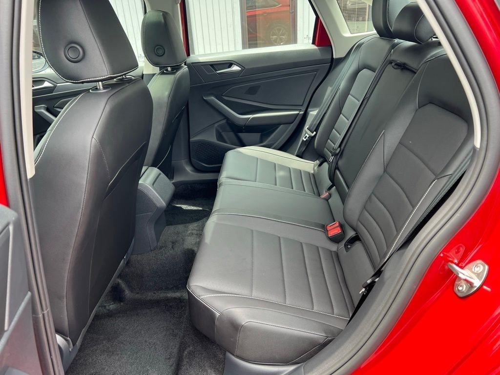 Volkswagen Jetta SE 2024