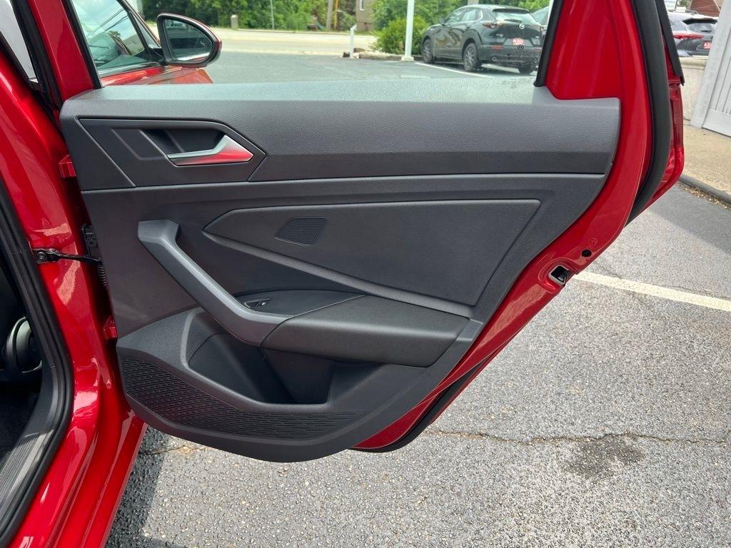 Volkswagen Jetta SE 2024