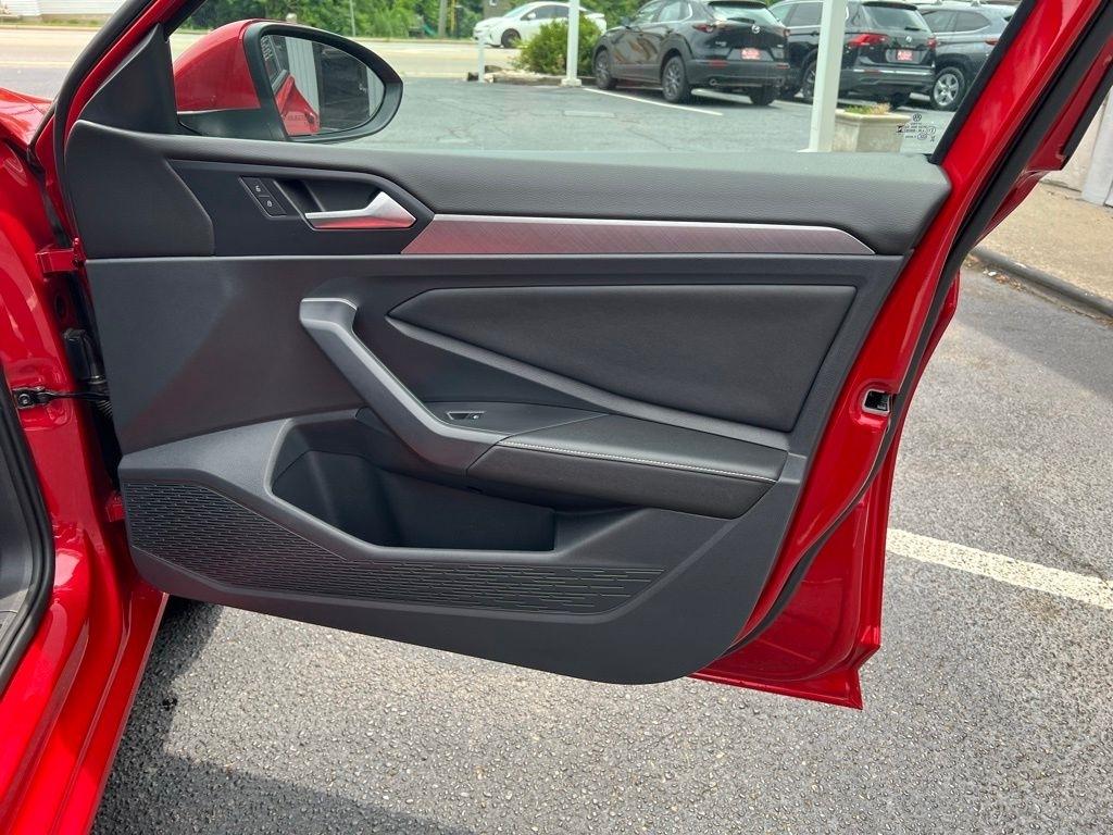 Volkswagen Jetta SE 2024