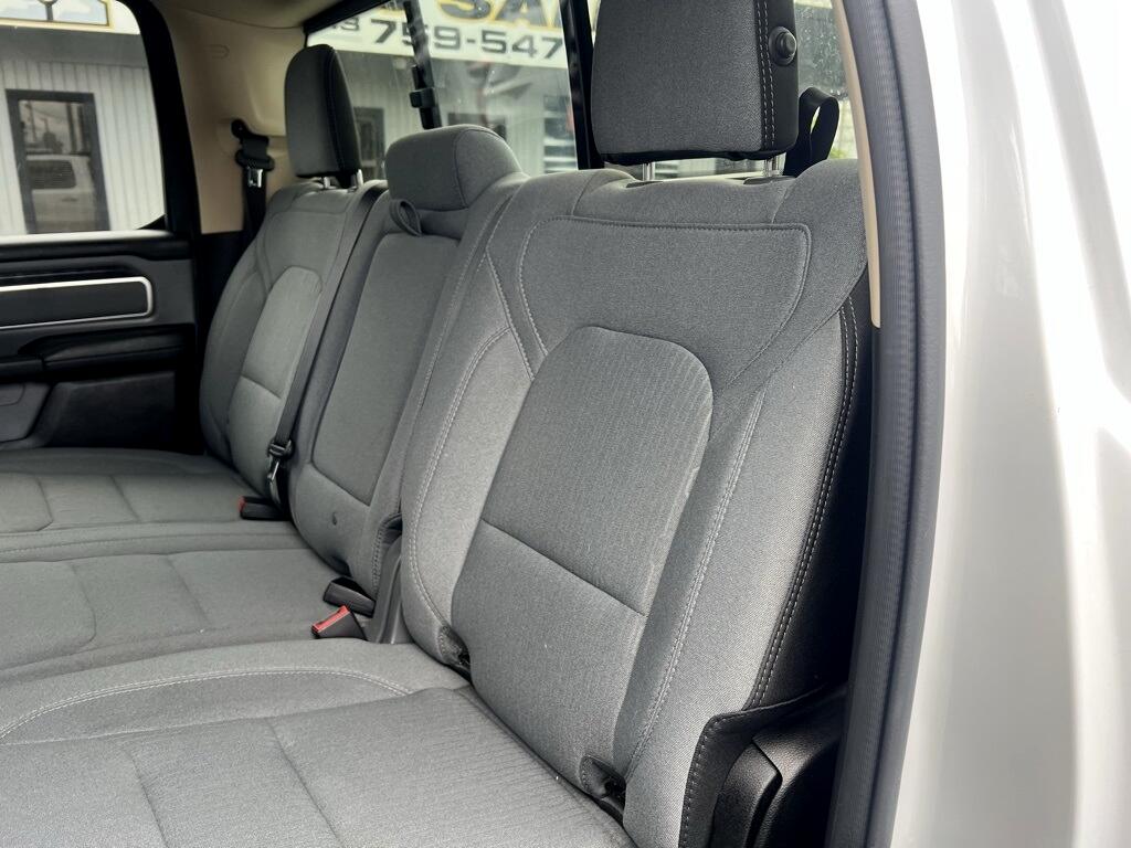 RAM 1500 Big Horn Crew Cab SWB 4WD 2020 RAM 1500 Big Horn Crew Cab SWB 4WD 2020