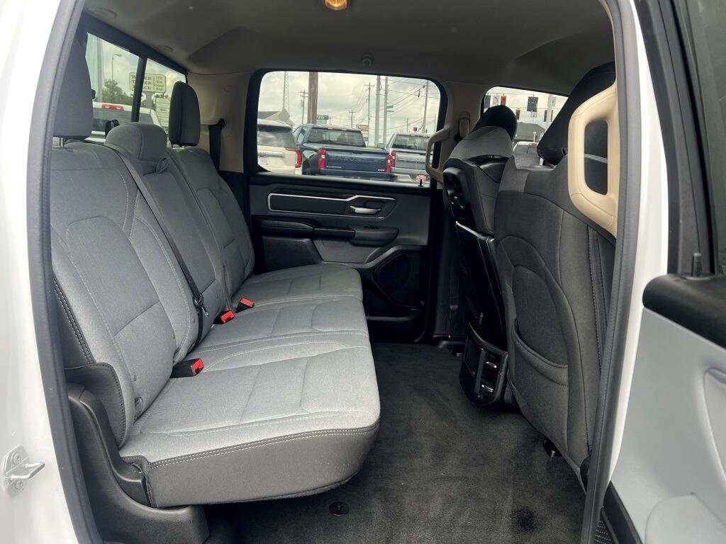 RAM 1500 Big Horn Crew Cab SWB 4WD 2020 RAM 1500 Big Horn Crew Cab SWB 4WD 2020