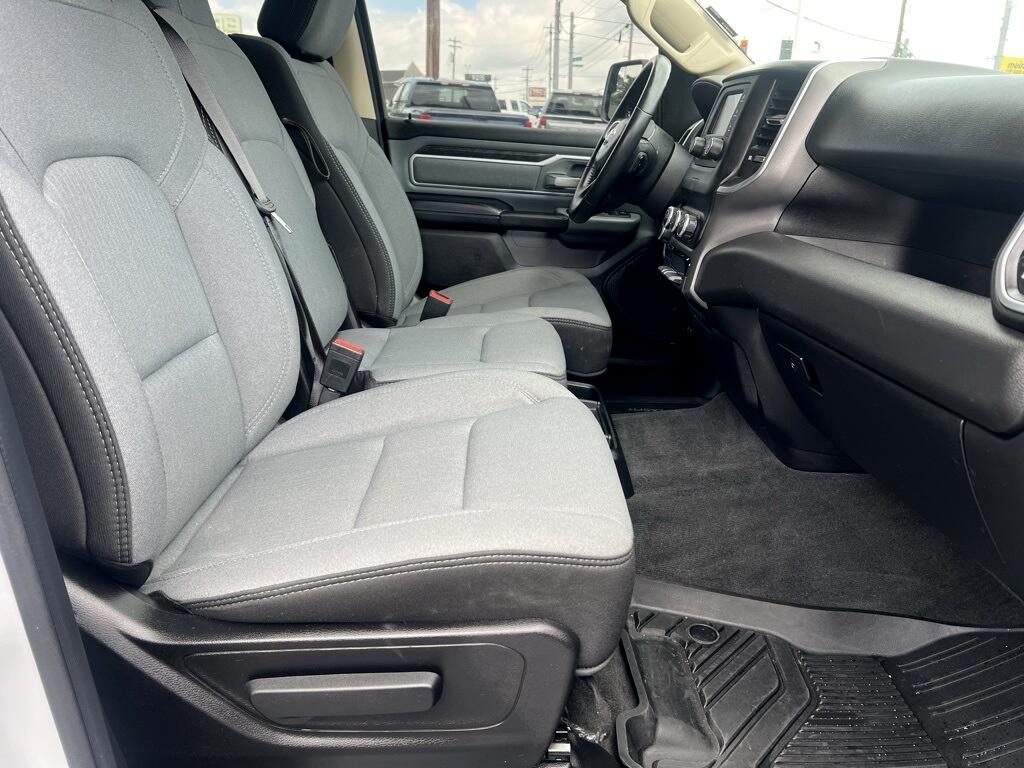 RAM 1500 Big Horn Crew Cab SWB 4WD 2020 RAM 1500 Big Horn Crew Cab SWB 4WD 2020