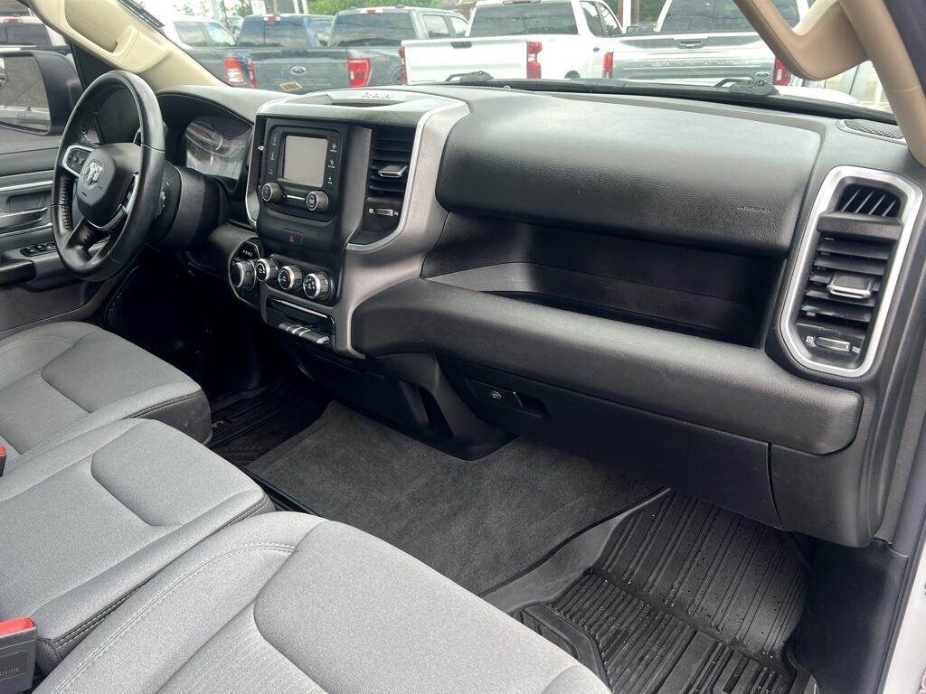 RAM 1500 Big Horn Crew Cab SWB 4WD 2020 RAM 1500 Big Horn Crew Cab SWB 4WD 2020