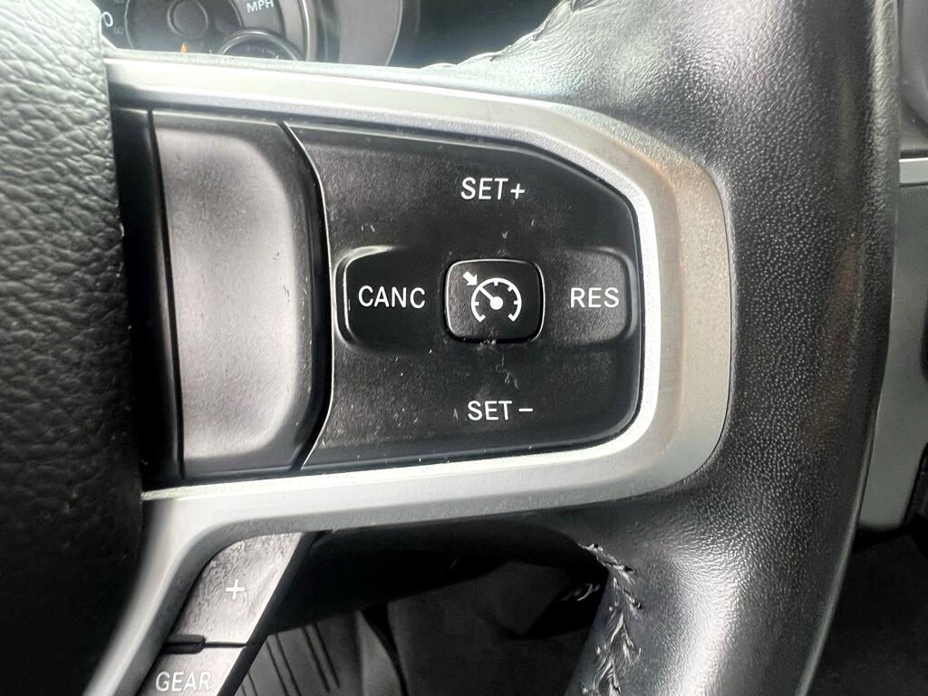 RAM 1500 Big Horn Crew Cab SWB 4WD 2020 RAM 1500 Big Horn Crew Cab SWB 4WD 2020