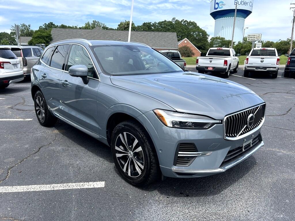 2022 Volvo XC60 Recharge Hybrid T8 Inscription Expression photo 3