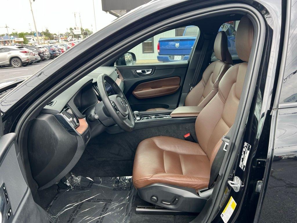 Volvo XC60 B5 Plus Dark AWD 2023