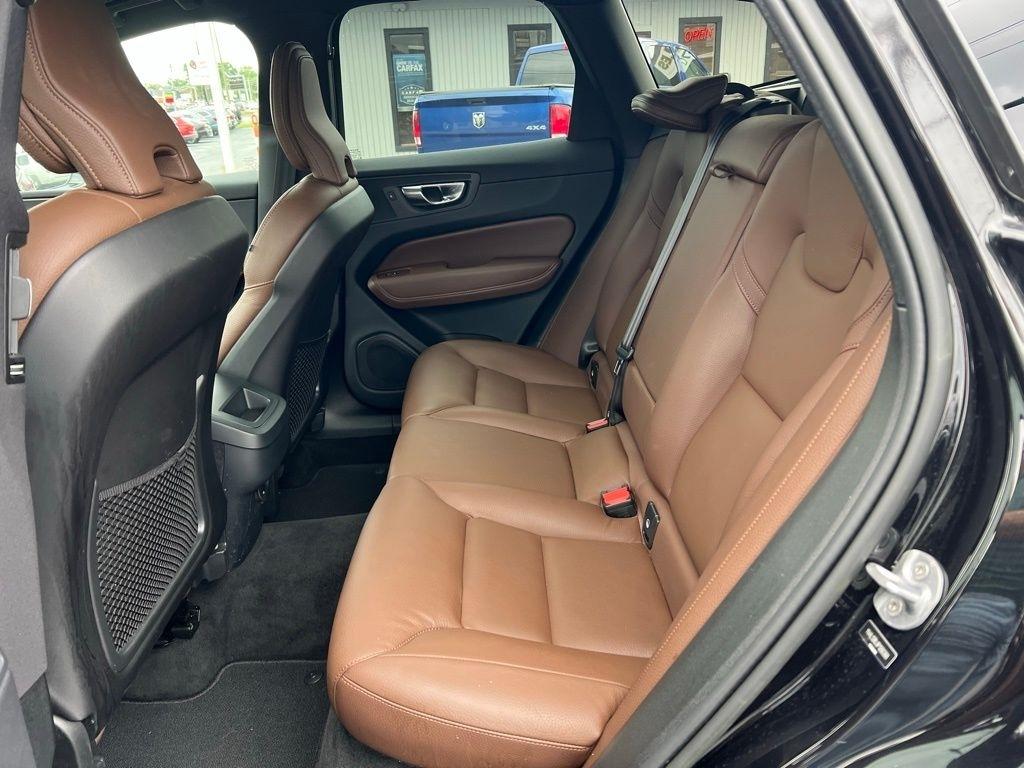 Volvo XC60 B5 Plus Dark AWD 2023