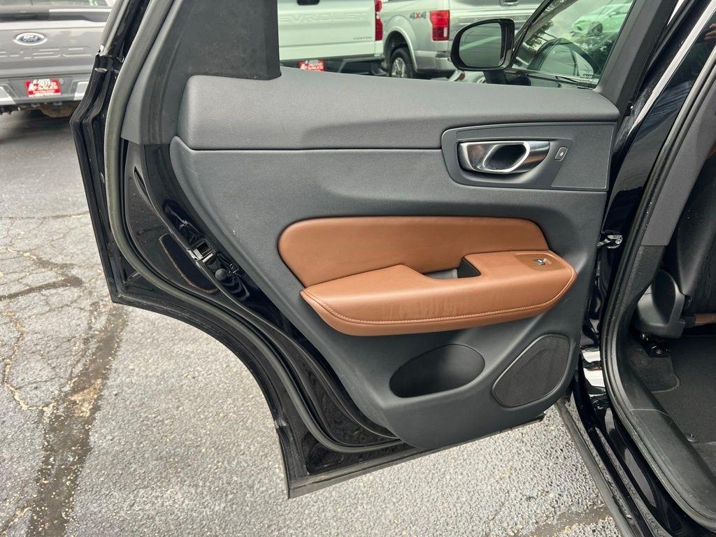 Volvo XC60 B5 Plus Dark AWD 2023