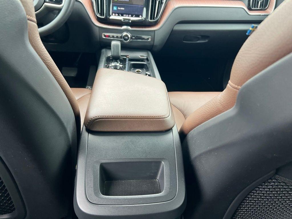 Volvo XC60 B5 Plus Dark AWD 2023