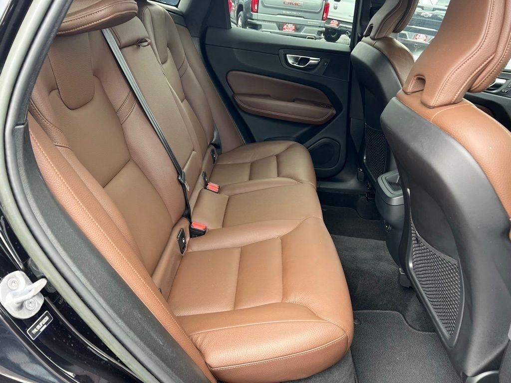 Volvo XC60 B5 Plus Dark AWD 2023