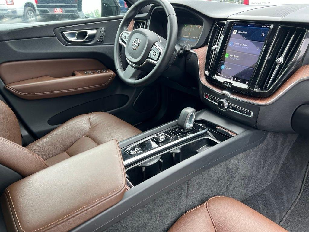 Volvo XC60 B5 Plus Dark AWD 2023