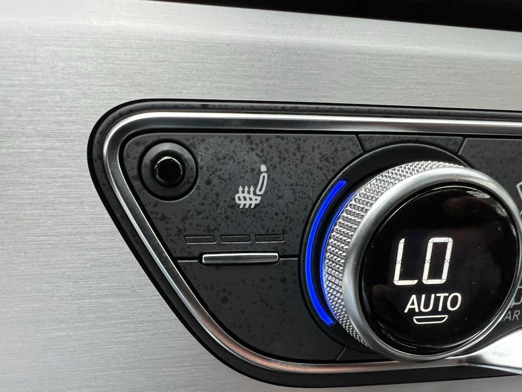 Audi A4 2.0 TFSI Auto Premium Plus quattro AWD 2022