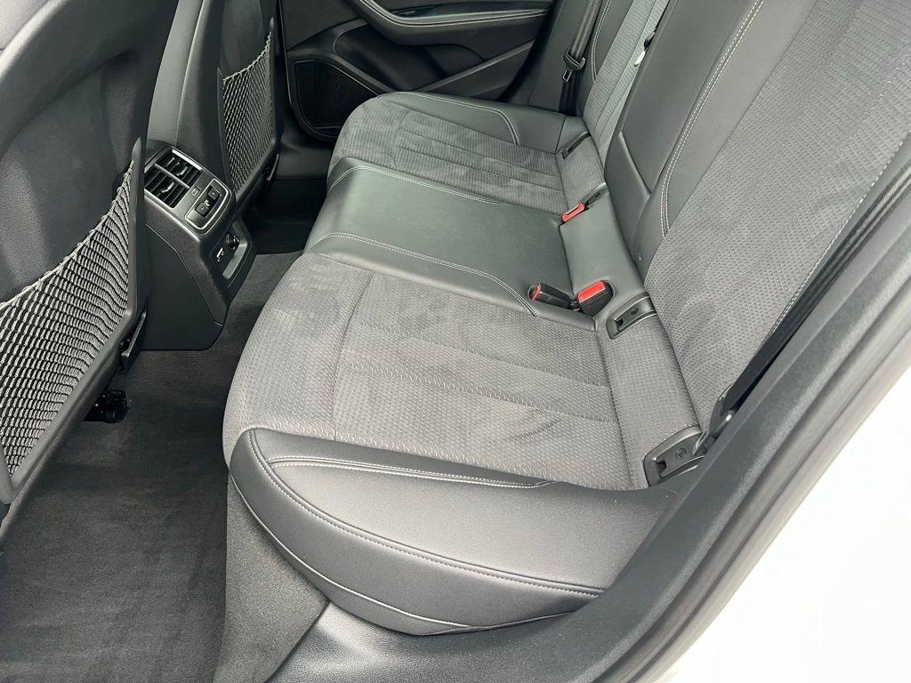 Audi A4 2.0 TFSI Auto Premium Plus quattro AWD 2022