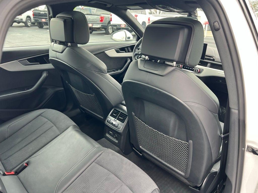 Audi A4 2.0 TFSI Auto Premium Plus quattro AWD 2022