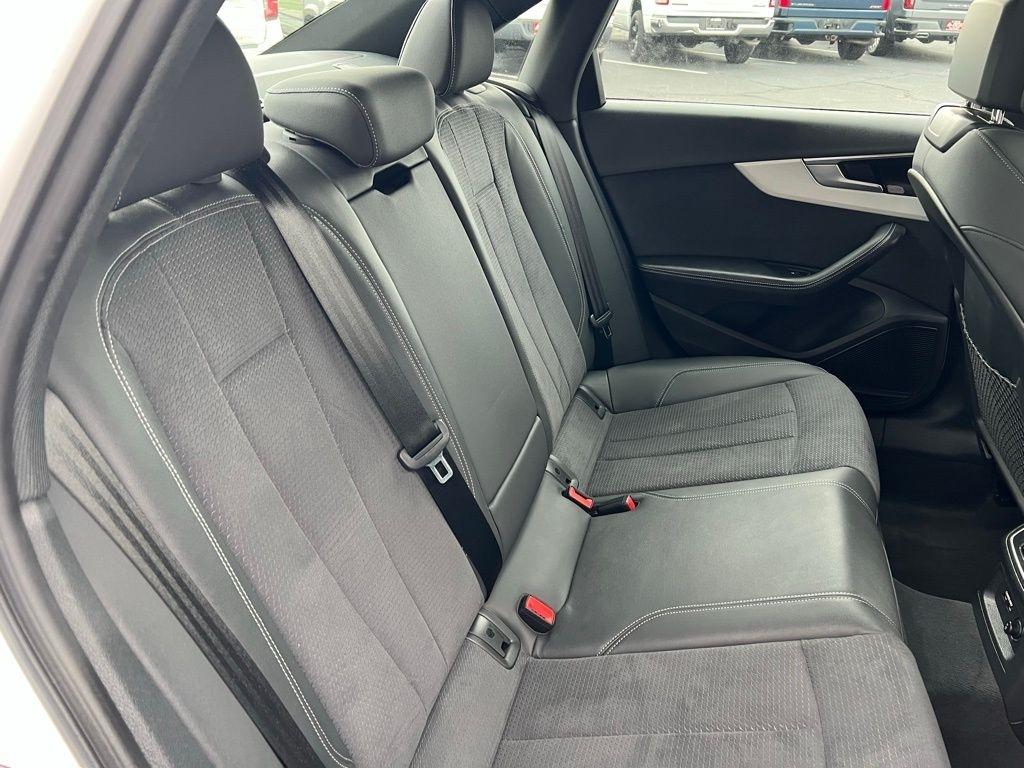 Audi A4 2.0 TFSI Auto Premium Plus quattro AWD 2022