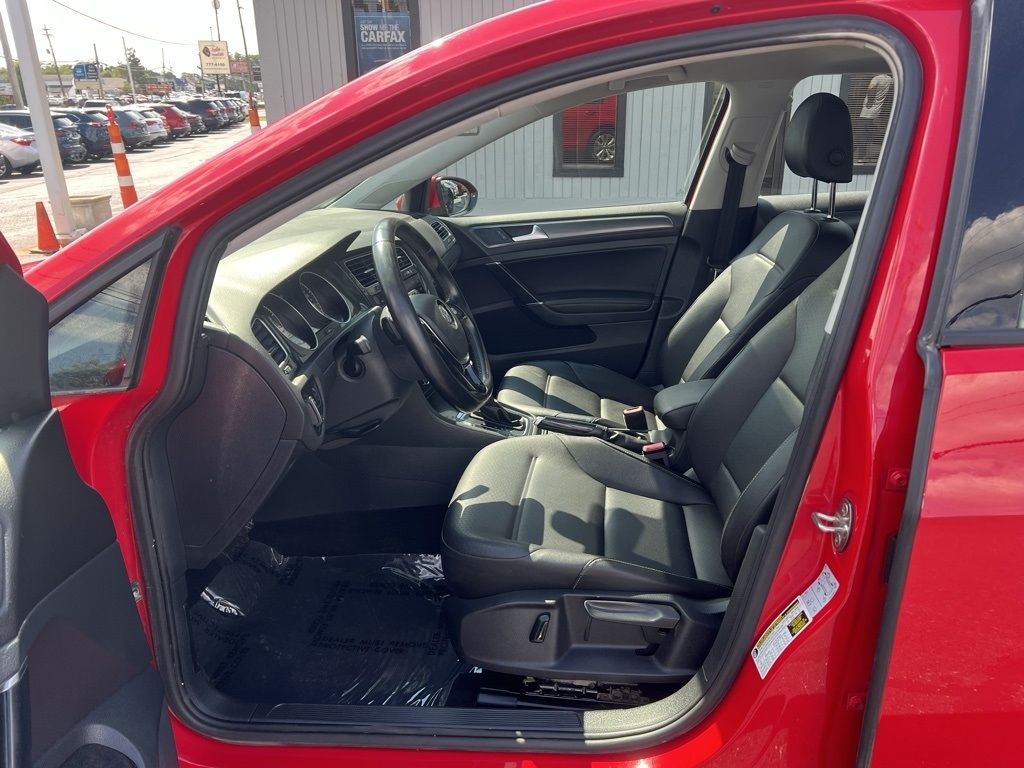 Volkswagen Golf TSI SE 6A 2018 Volkswagen Golf TSI SE 6A 2018