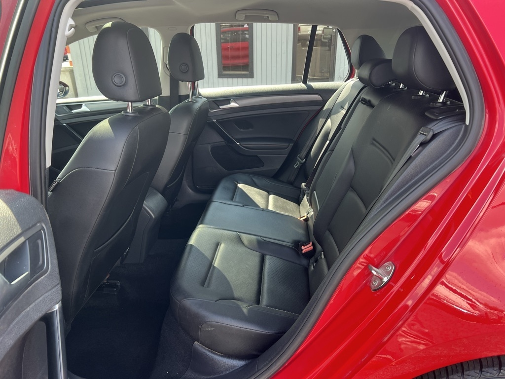 Volkswagen Golf TSI SE 6A 2018 Volkswagen Golf TSI SE 6A 2018