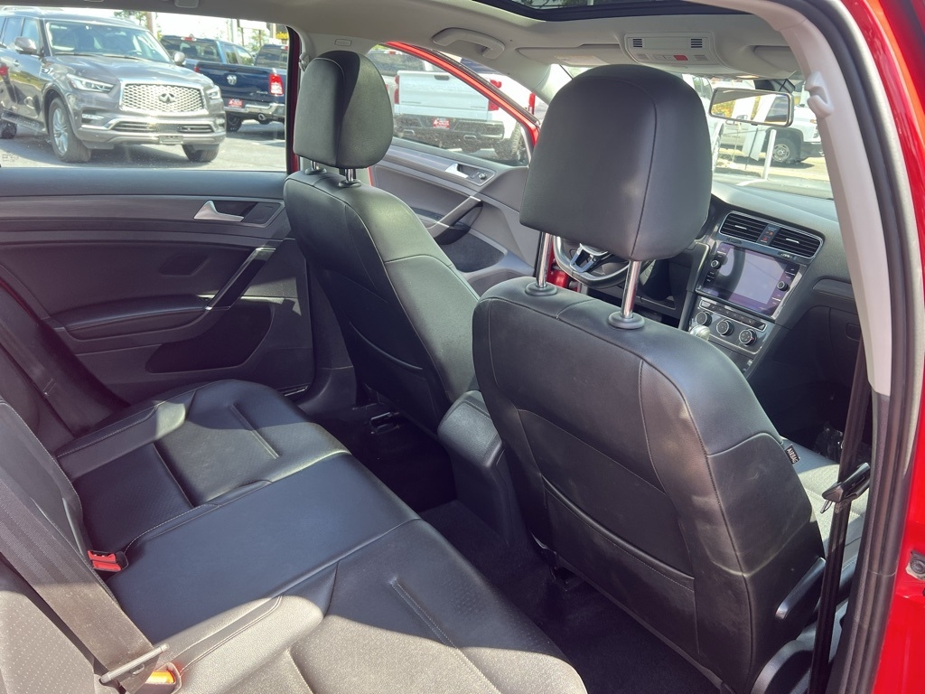 Volkswagen Golf TSI SE 6A 2018 Volkswagen Golf TSI SE 6A 2018