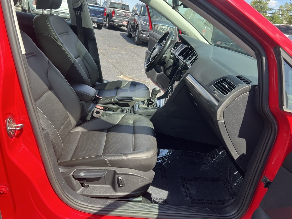 Volkswagen Golf TSI SE 6A 2018 Volkswagen Golf TSI SE 6A 2018