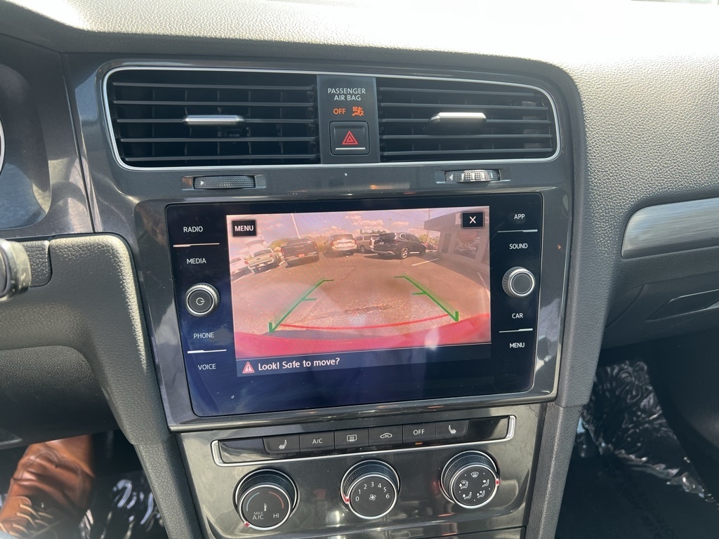 Volkswagen Golf TSI SE 6A 2018 Volkswagen Golf TSI SE 6A 2018