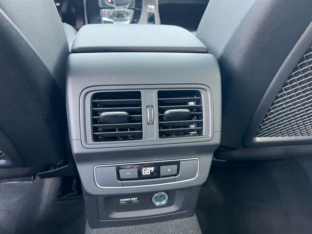 Audi Q5 S line Premium Plus 45 TFSI quattro 2022