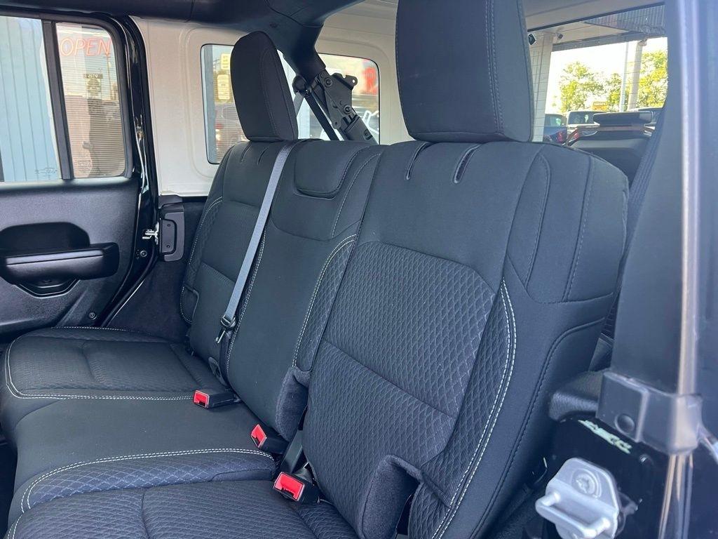 Jeep Wrangler Unlimited Sport 2021