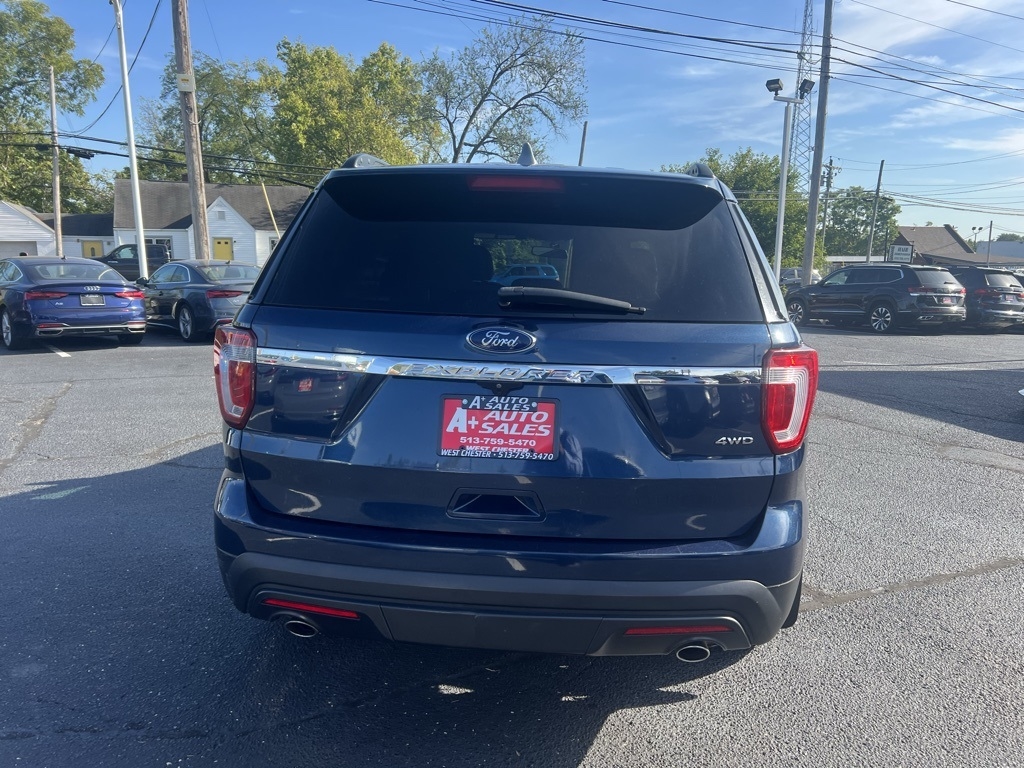 2017 Ford Explorer Base photo 4