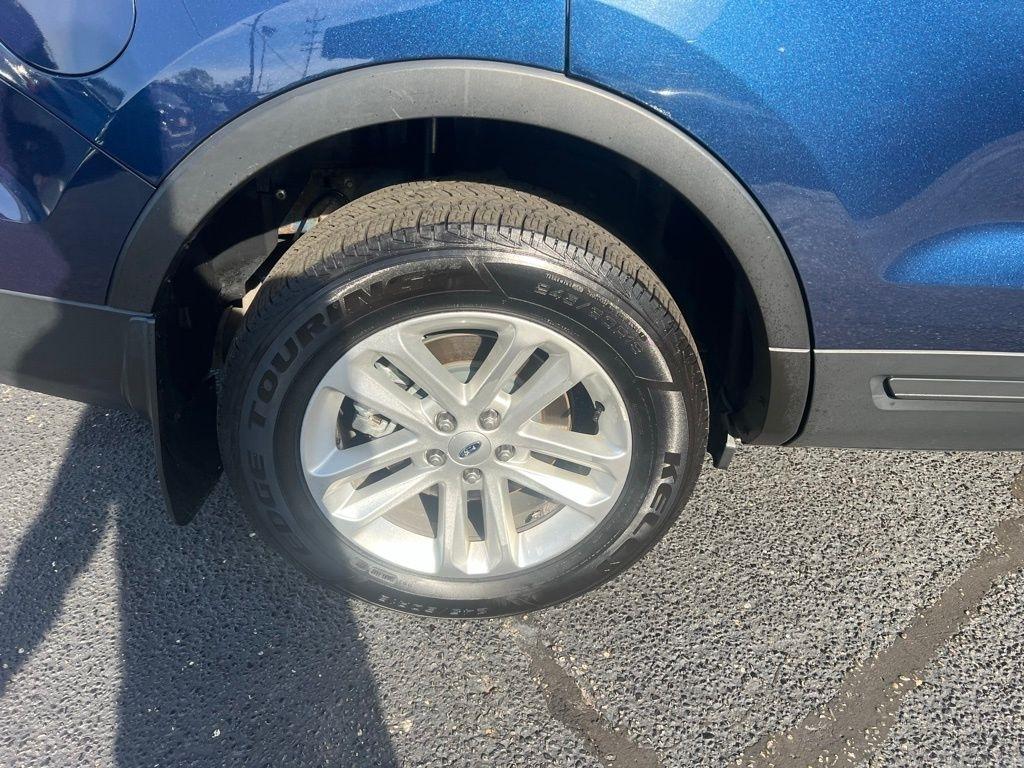 Ford Explorer Base 4WD 2017