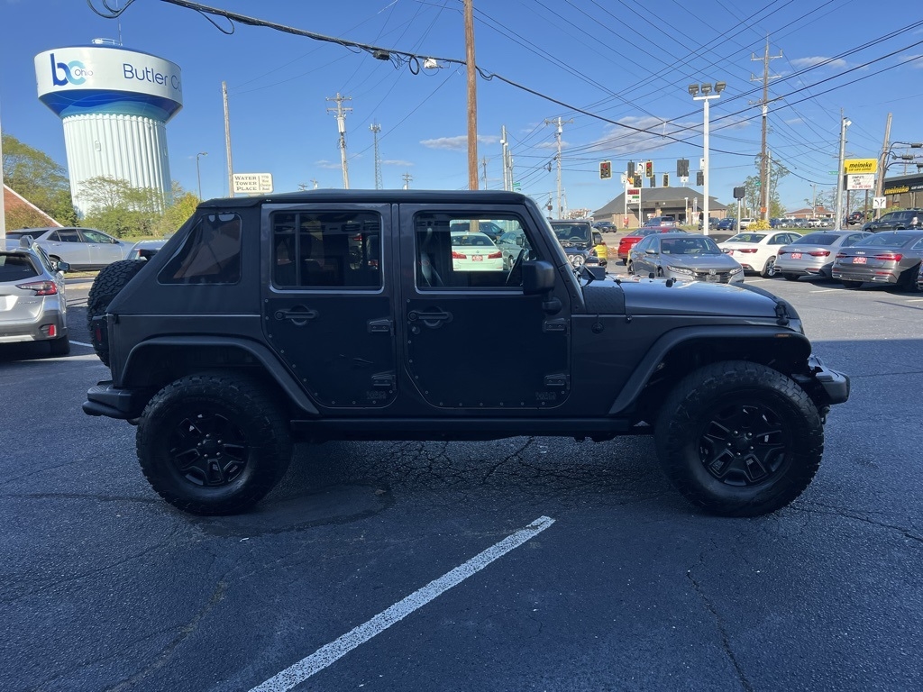 Jeep Wrangler Unlimited Sahara 4WD 2016
