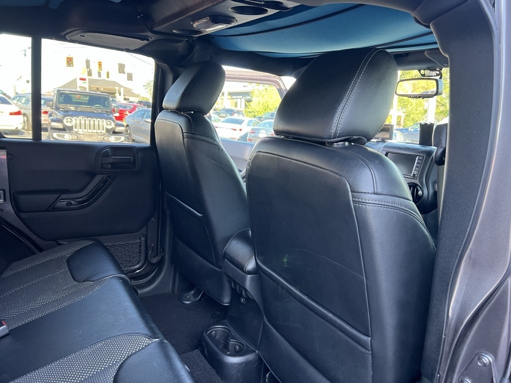 Jeep Wrangler Unlimited Sahara 4WD 2016