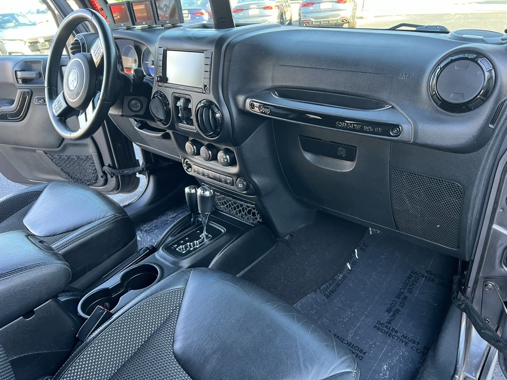 Jeep Wrangler Unlimited Sahara 4WD 2016