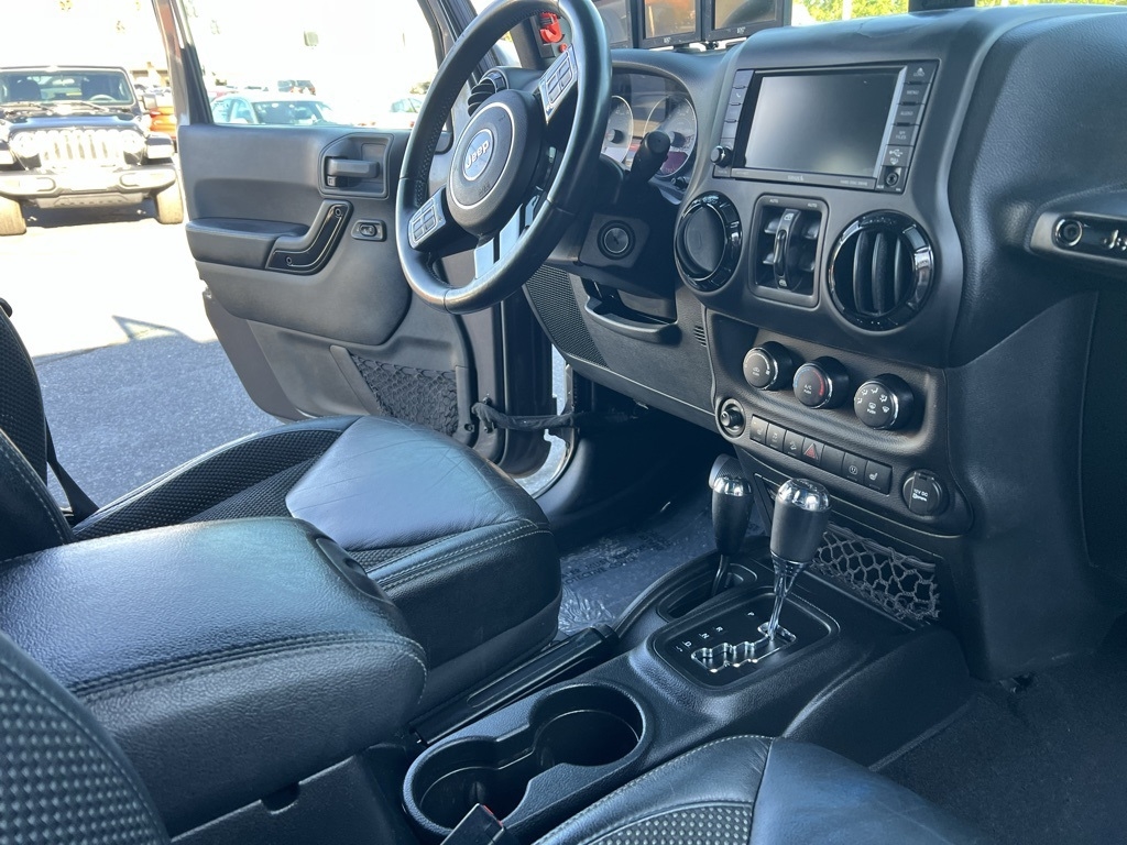 Jeep Wrangler Unlimited Sahara 4WD 2016