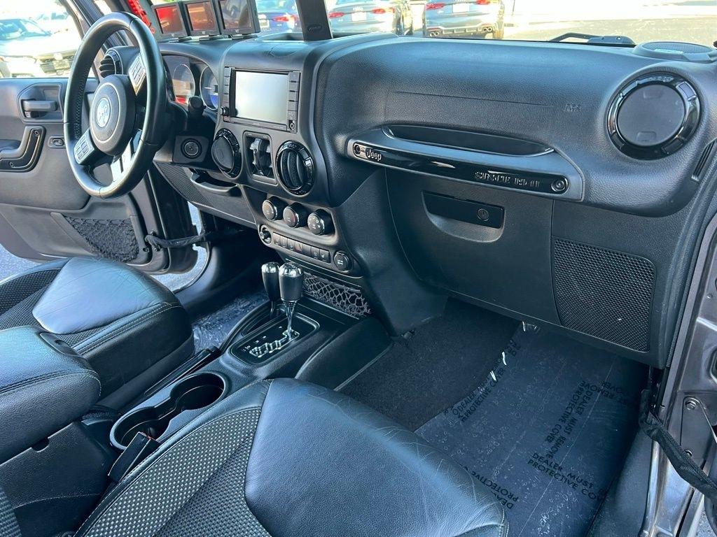 Jeep Wrangler Unlimited Sahara 4WD 2016