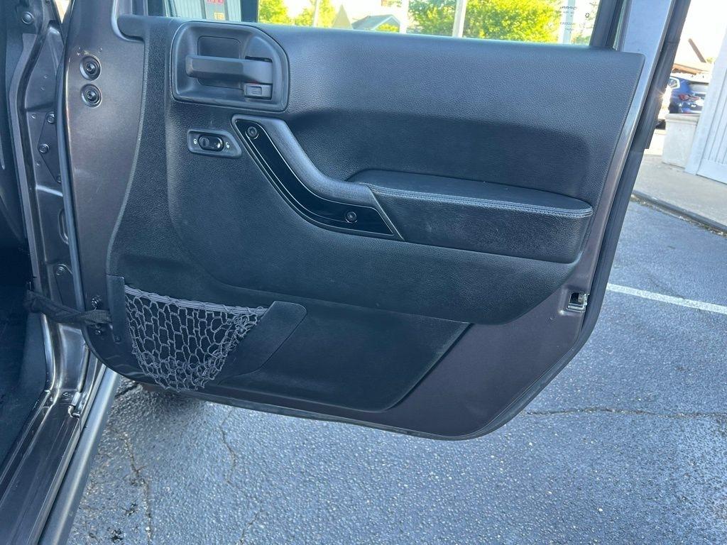 Jeep Wrangler Unlimited Sahara 4WD 2016