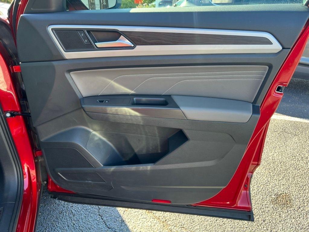 Volkswagen Atlas V6 SE w/Technology 4MOTION 2023