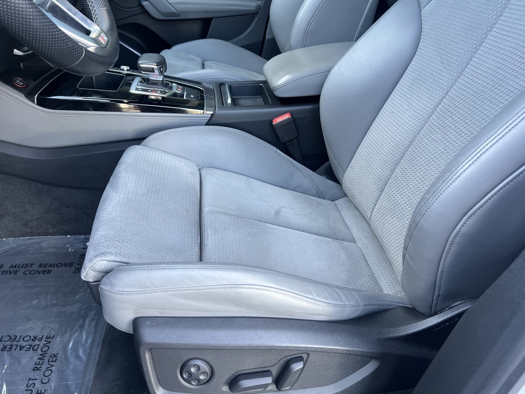 Audi SQ5 3.0T Premium Plus quattro 2022 Audi SQ5 3.0T Premium Plus quattro 2022