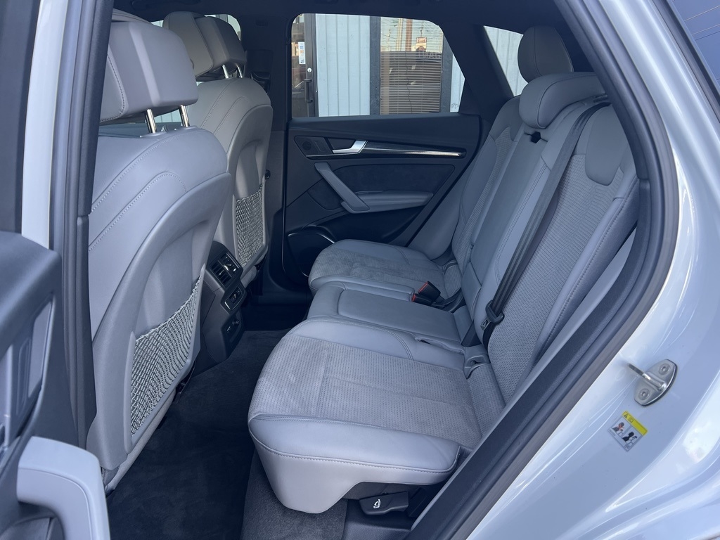 Audi SQ5 3.0T Premium Plus quattro 2022 Audi SQ5 3.0T Premium Plus quattro 2022