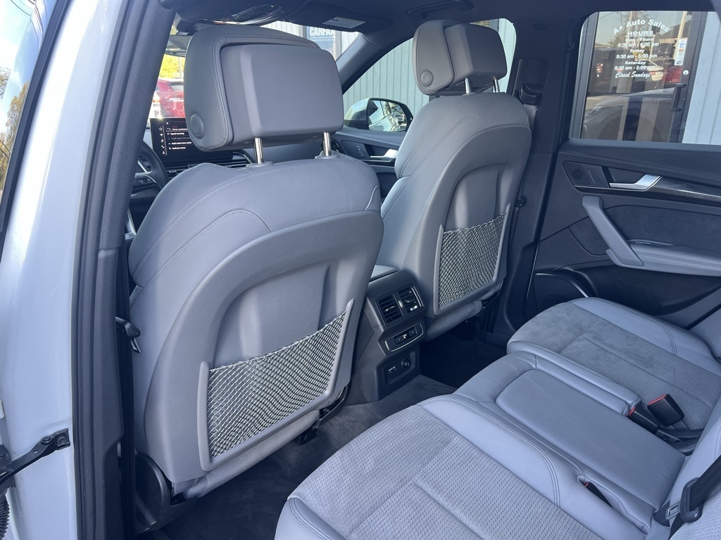 Audi SQ5 3.0T Premium Plus quattro 2022 Audi SQ5 3.0T Premium Plus quattro 2022
