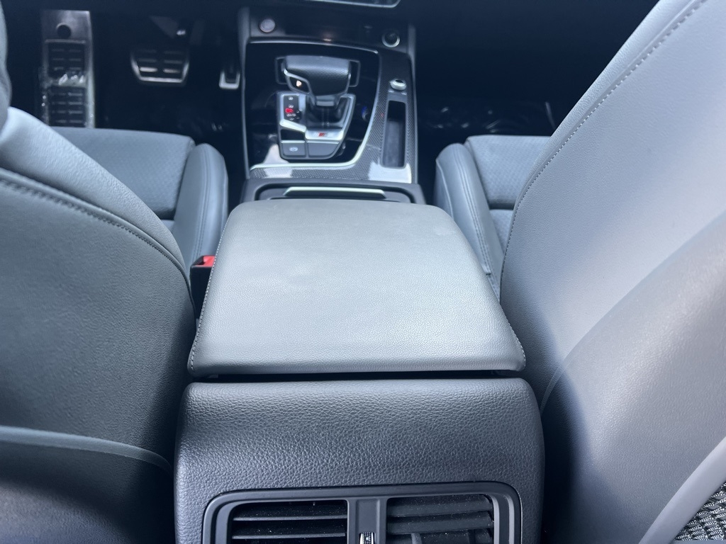 Audi SQ5 3.0T Premium Plus quattro 2022 Audi SQ5 3.0T Premium Plus quattro 2022