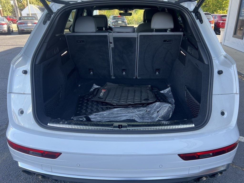 Audi SQ5 3.0T Premium Plus quattro 2022 Audi SQ5 3.0T Premium Plus quattro 2022