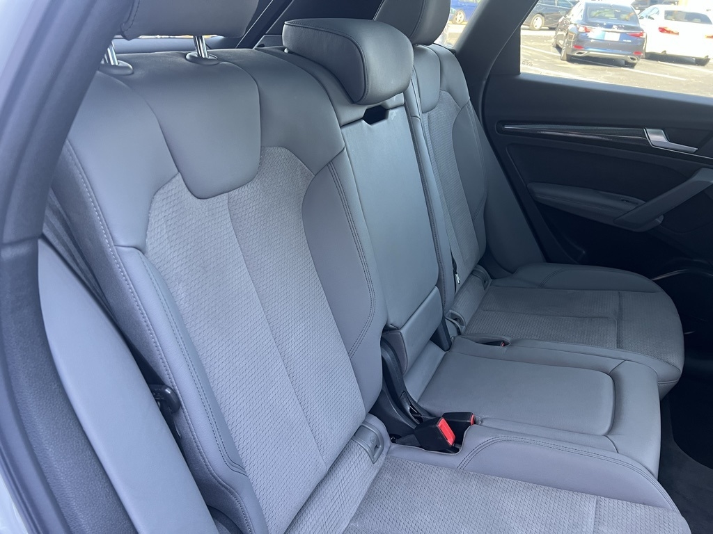 Audi SQ5 3.0T Premium Plus quattro 2022 Audi SQ5 3.0T Premium Plus quattro 2022